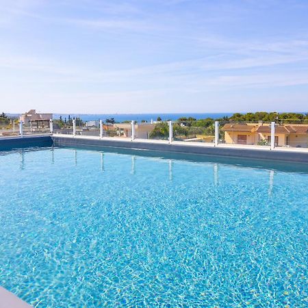 Aparthotel Residence Ludovica - Piscina Panoramica Vista Mare Санта Мария ал Баньо Екстериор снимка