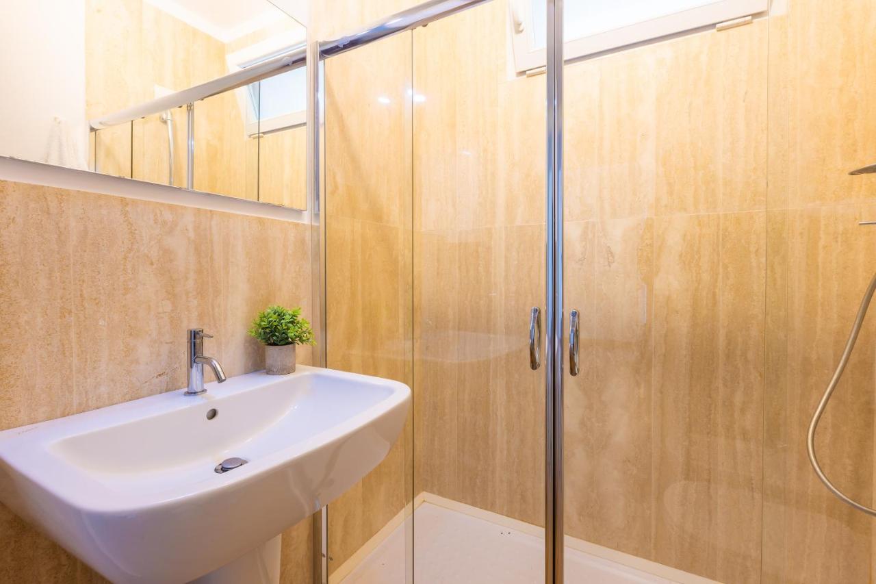 Aparthotel Residence Ludovica - Piscina Panoramica Vista Mare Санта Мария ал Баньо Екстериор снимка