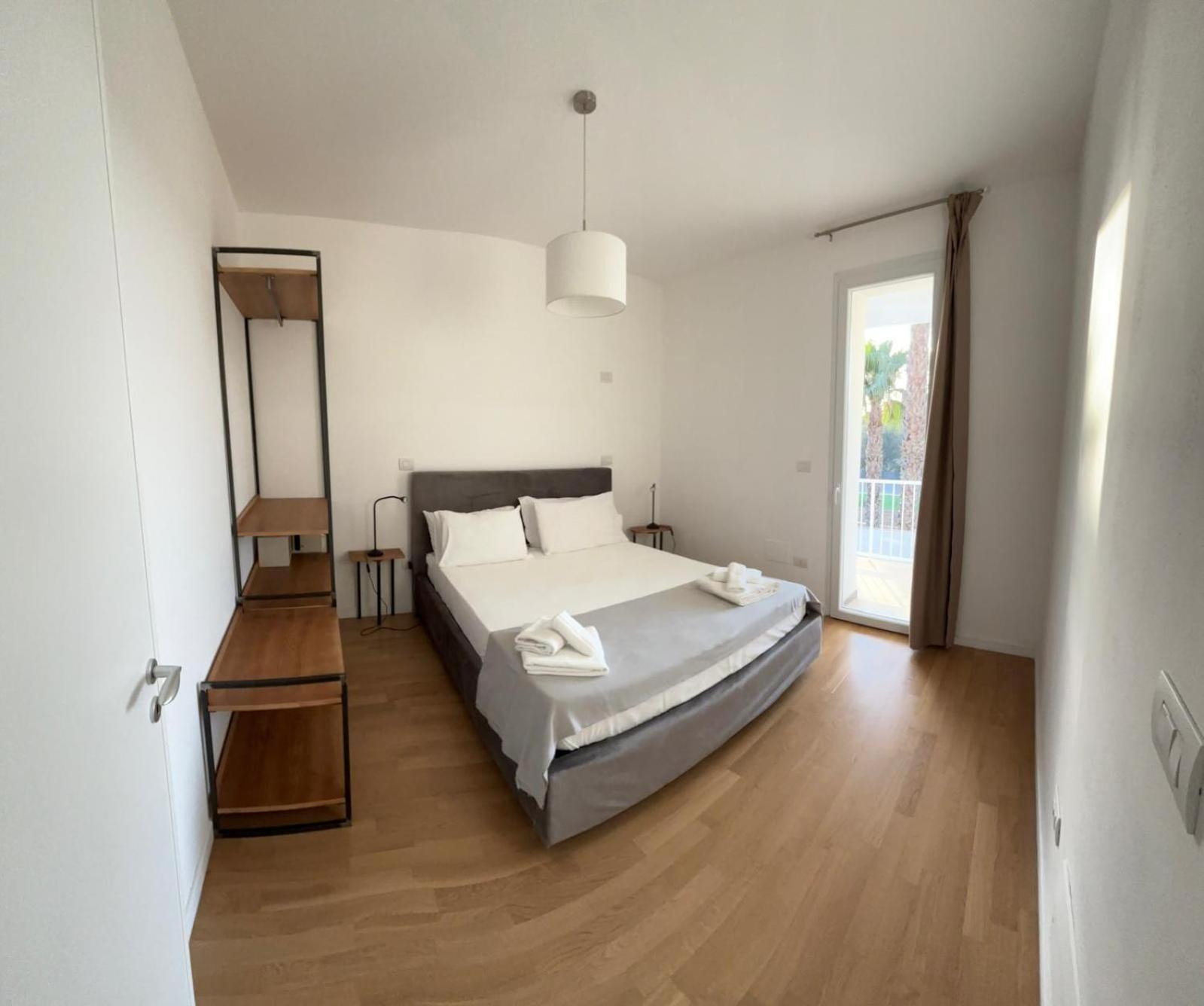 Aparthotel Residence Ludovica - Piscina Panoramica Vista Mare Санта Мария ал Баньо Екстериор снимка