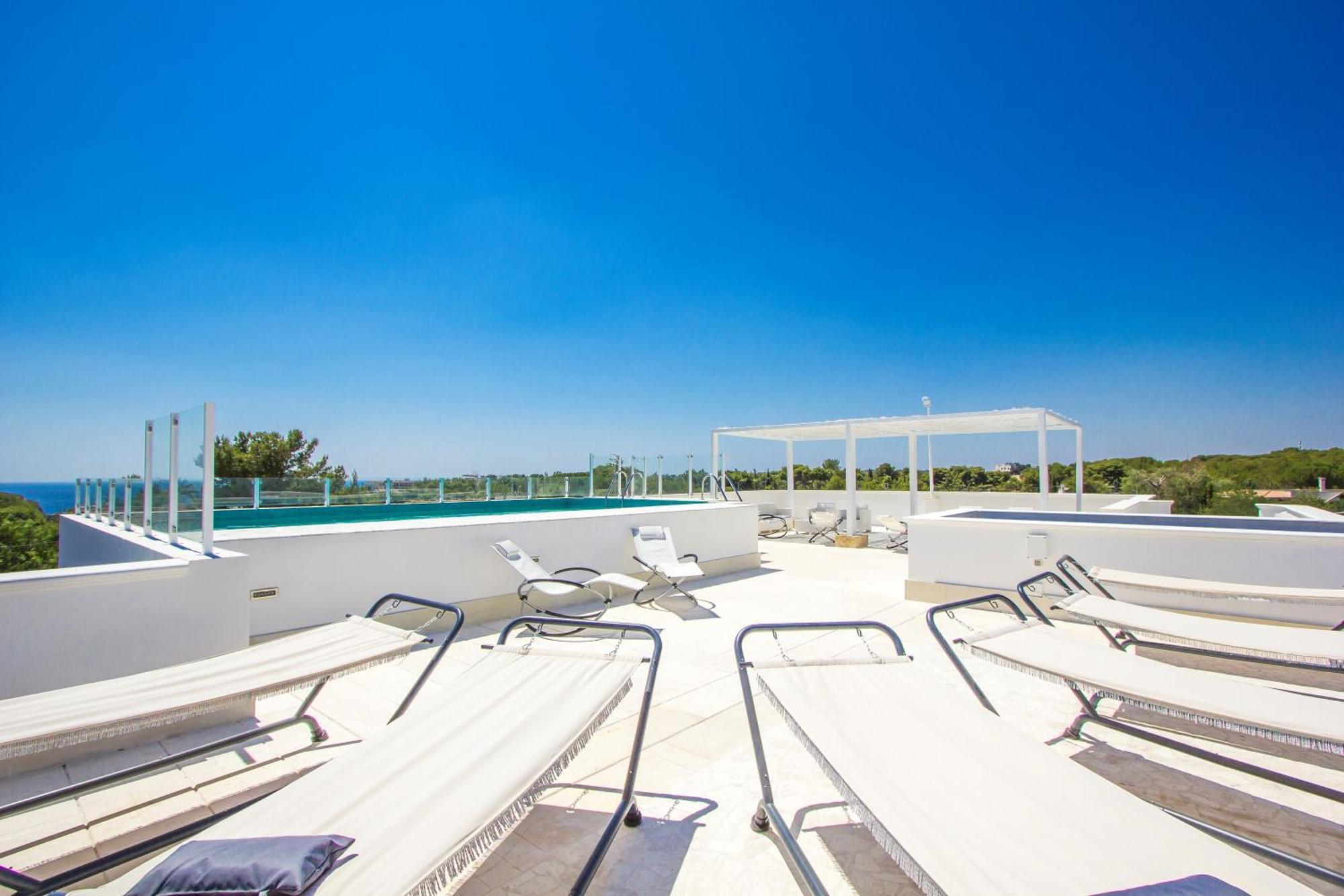 Aparthotel Residence Ludovica - Piscina Panoramica Vista Mare Санта Мария ал Баньо Екстериор снимка