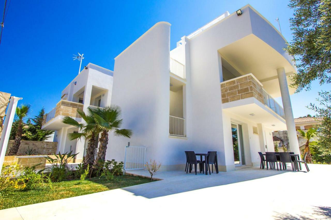 Aparthotel Residence Ludovica - Piscina Panoramica Vista Mare Санта Мария ал Баньо Екстериор снимка